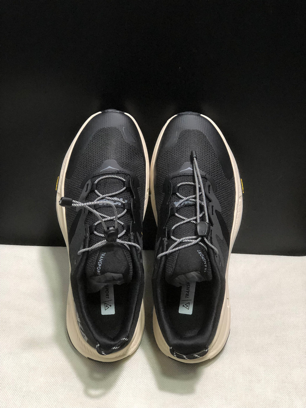 HOKA ONE ONE SKYFLOW