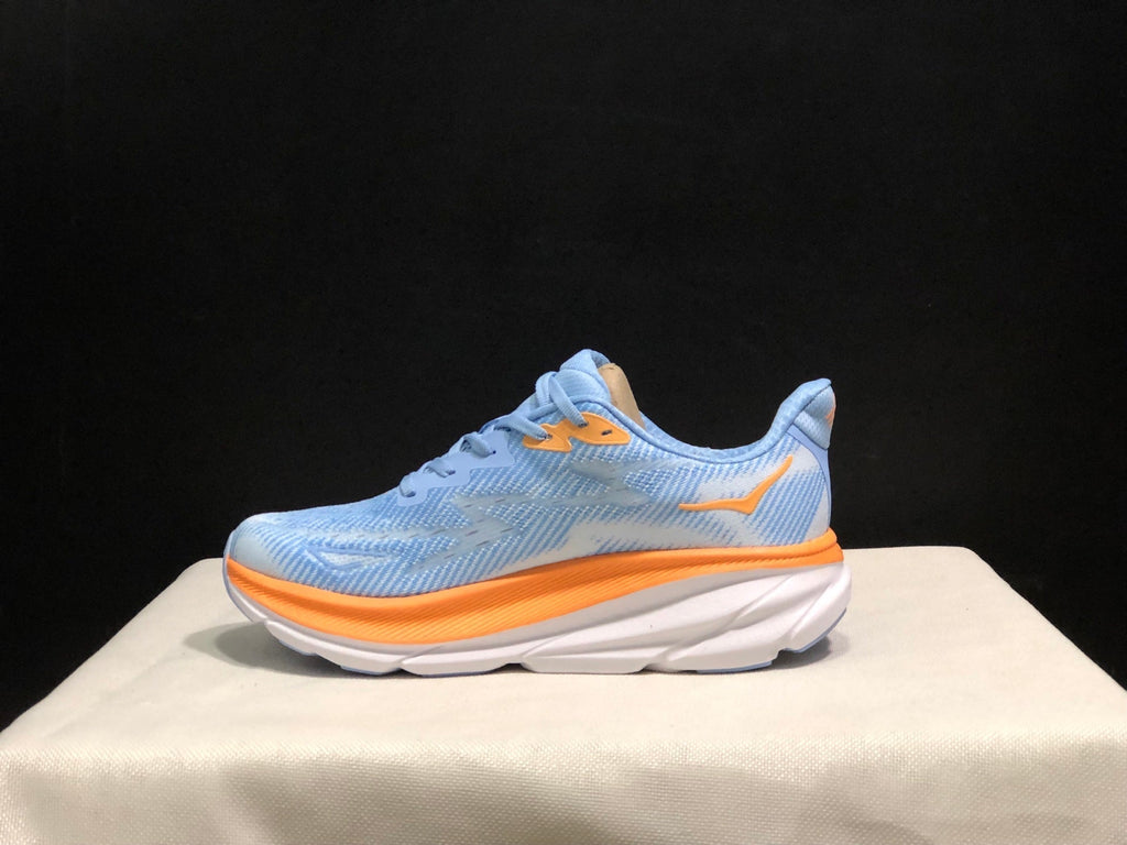 HOKA ONE ONE Clifton 9